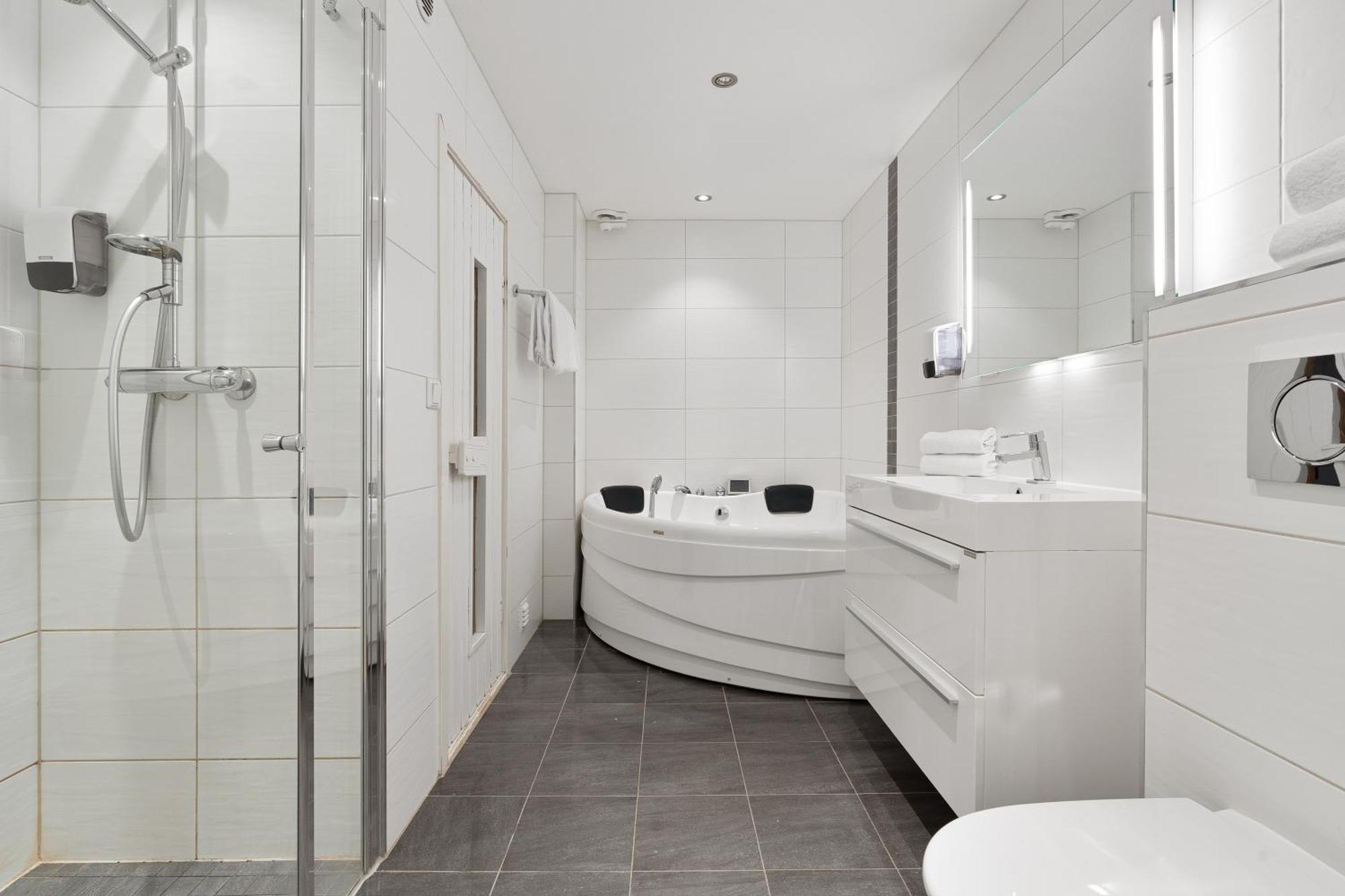 Enter Tromso - Exclusive Apartments Ngoại thất bức ảnh